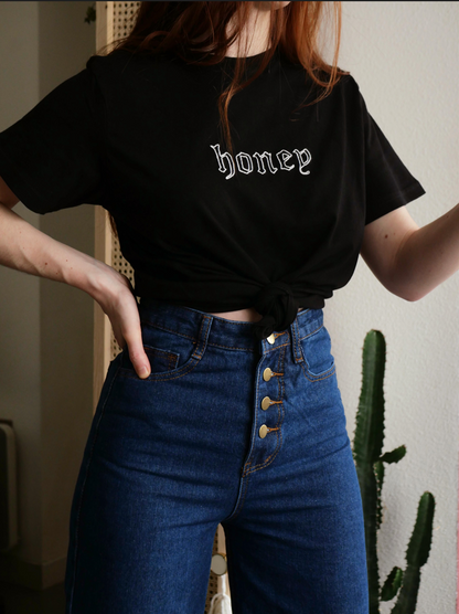 T-shirt honey